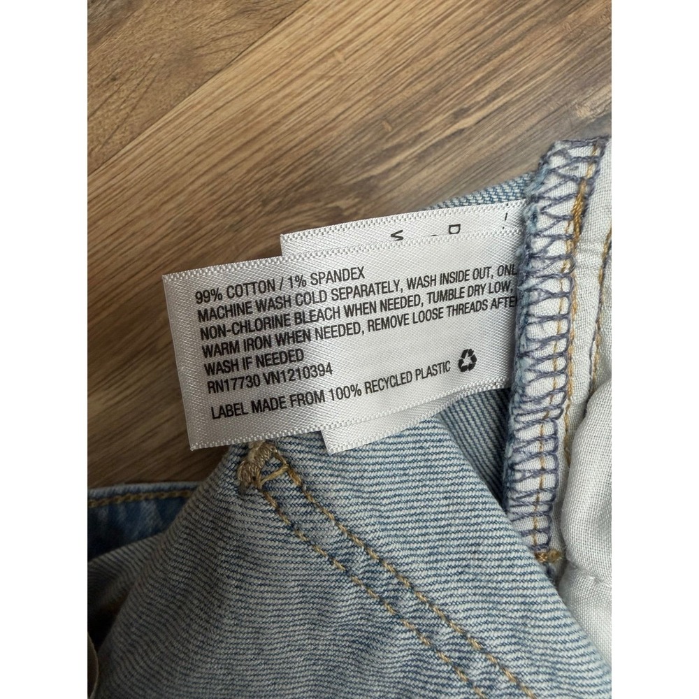 Universal Thread Vintage Midi Denim Shorts‎ Button Fly Distressed 6 - Picture 6 of 8